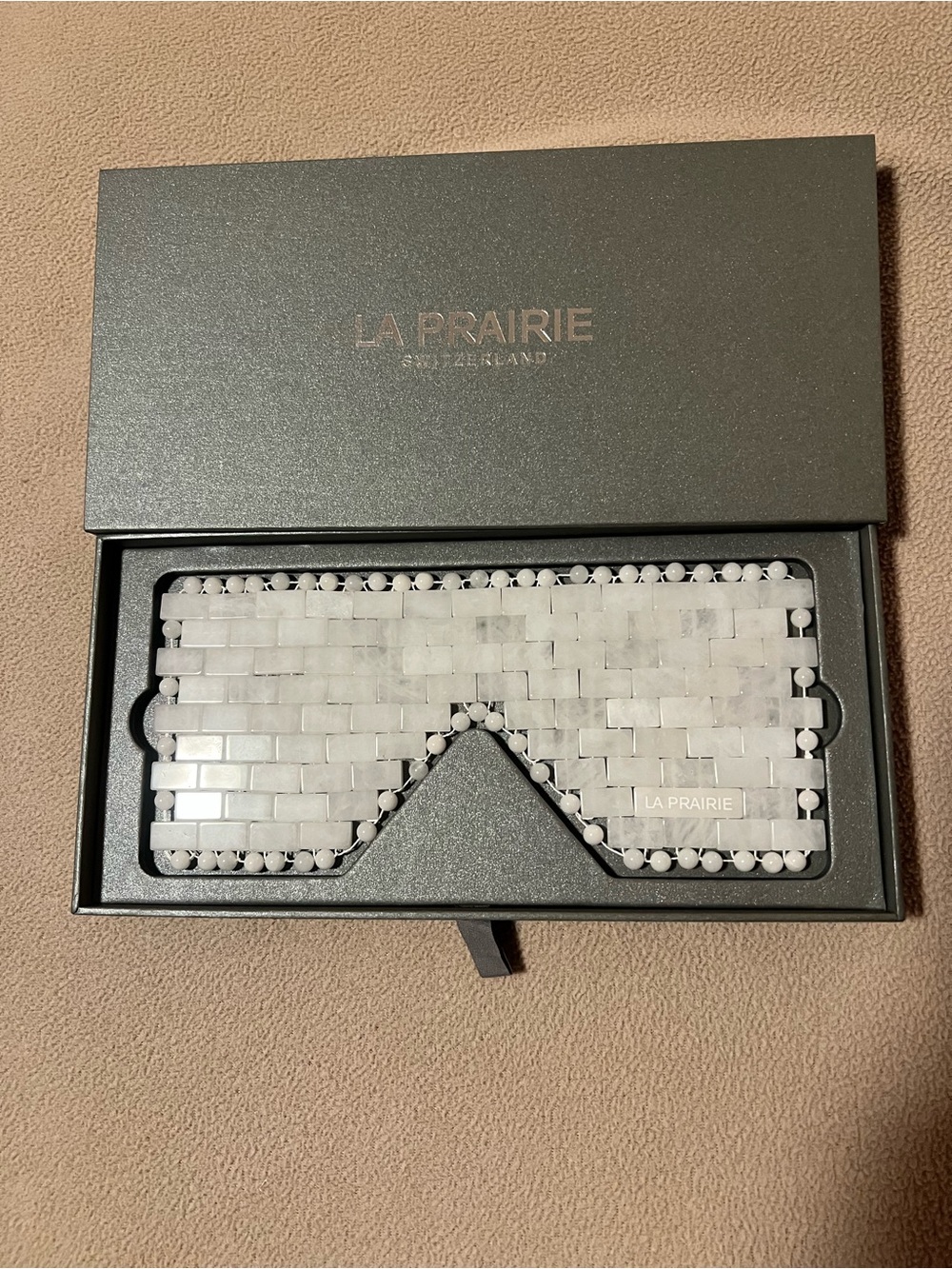 La Prairie White Quartz Mosaic Eye Mask
